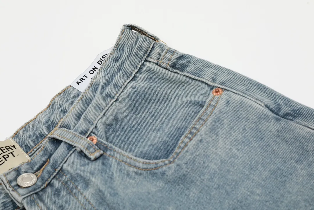 #8092 P260💰 Independent GALLERY DEPT. Vintage spliced cross loose washed flared jeans - truly restore the ultimate texture of Vintage - original hardware accessories washed and other elevators, QR code analysis are all purchased from the original factory, high degree of restoration, welcome to compare with a certain product ~ - three-dimensional version loose and comfortable, not picky about the figure, tall and slim, factory Seiko, original quality control, same style for men and women, can be matched with couples, versatile recommendation, must-have jeans for all seasons -Size: 28 30 32 34 36